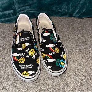 ✨Slip on Vans logo✨